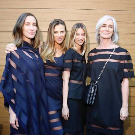 Desfile Gloria Coelho - Paola, Mayhtê Birman, Bruna Lucchesi e Teresa Fittipaldi